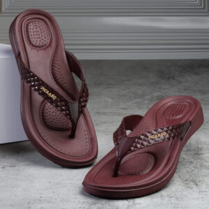 Image of women's slippers online available at Picaaso Footwear.