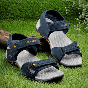 Image of sandals for wide feet available at Picaaso Footwear.