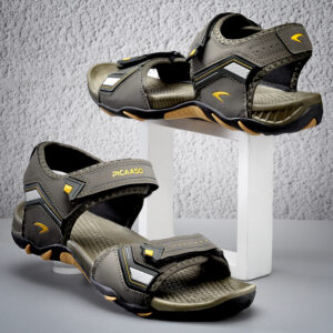 Image of sandals for wide feet available at Picaaso Footwear.
